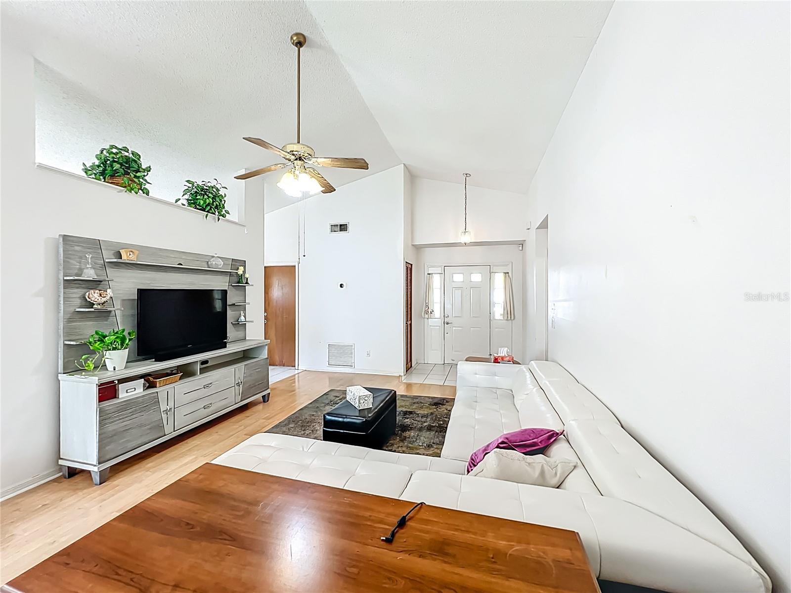 Image 3 of 40 For 1767 Meadowgold Lane