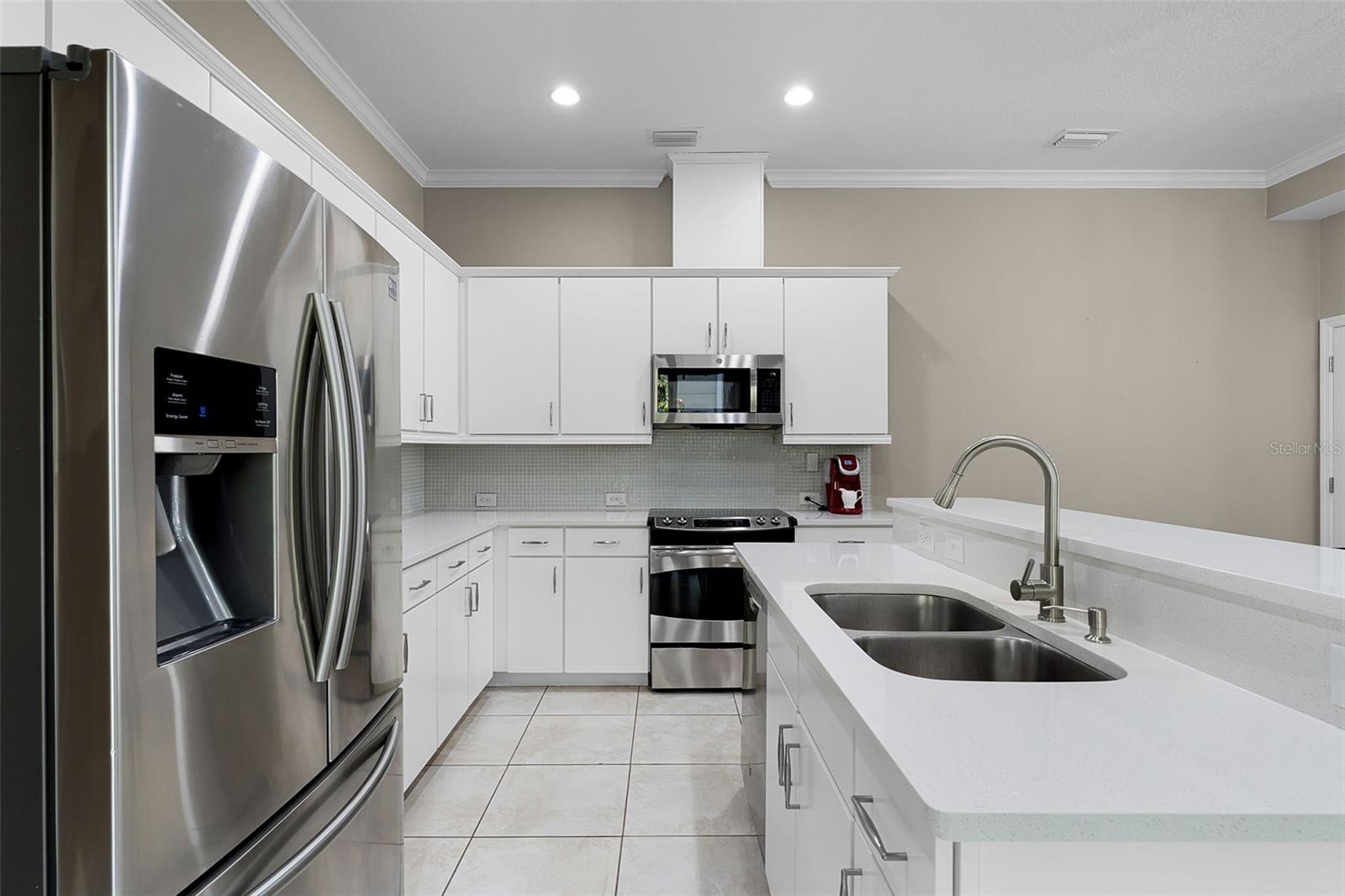 Image 18 of 55 For 13892 Walcott Avenue