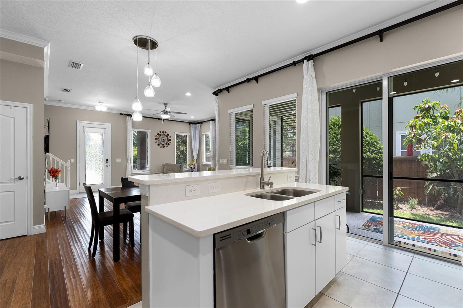 Image 19 of 55 For 13892 Walcott Avenue