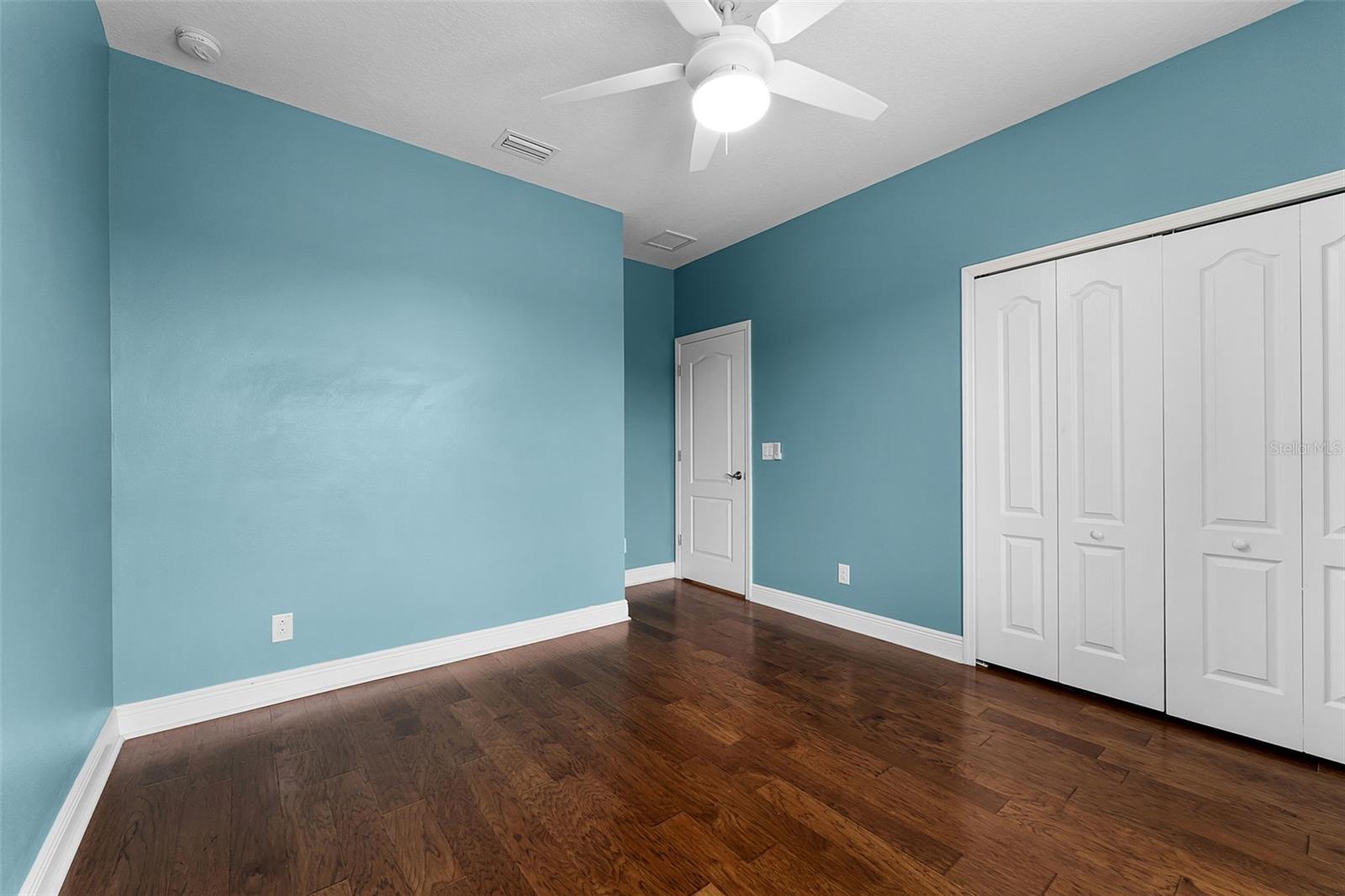 Image 24 of 55 For 13892 Walcott Avenue