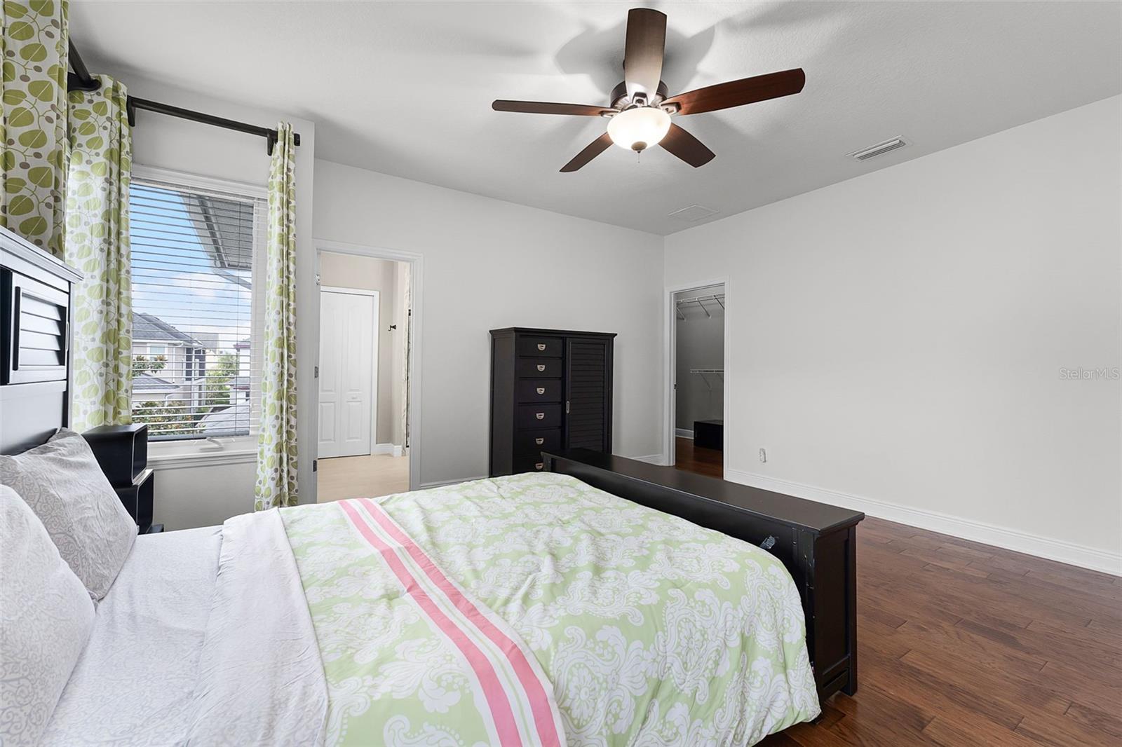 Image 30 of 55 For 13892 Walcott Avenue