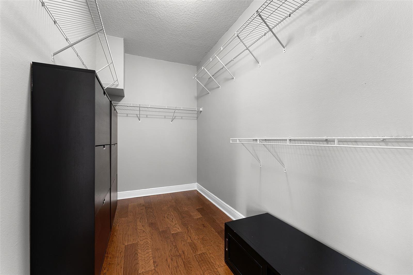 Image 32 of 55 For 13892 Walcott Avenue