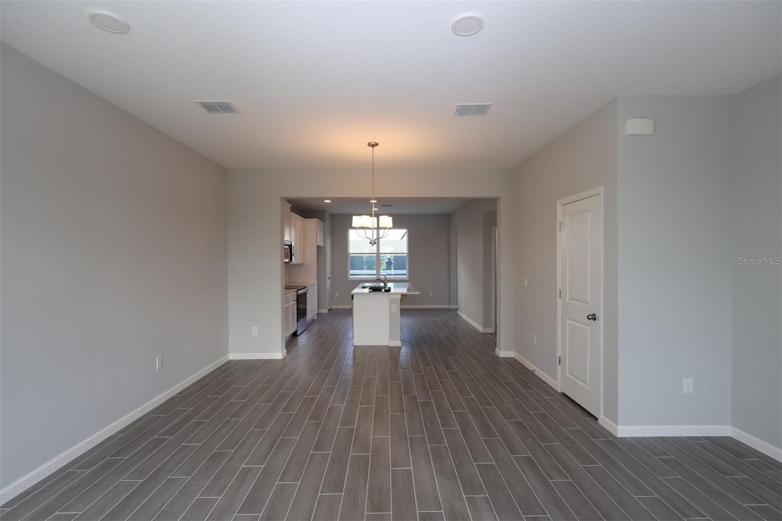 Image 34 of 47 For 9416 Bolshoi Alley