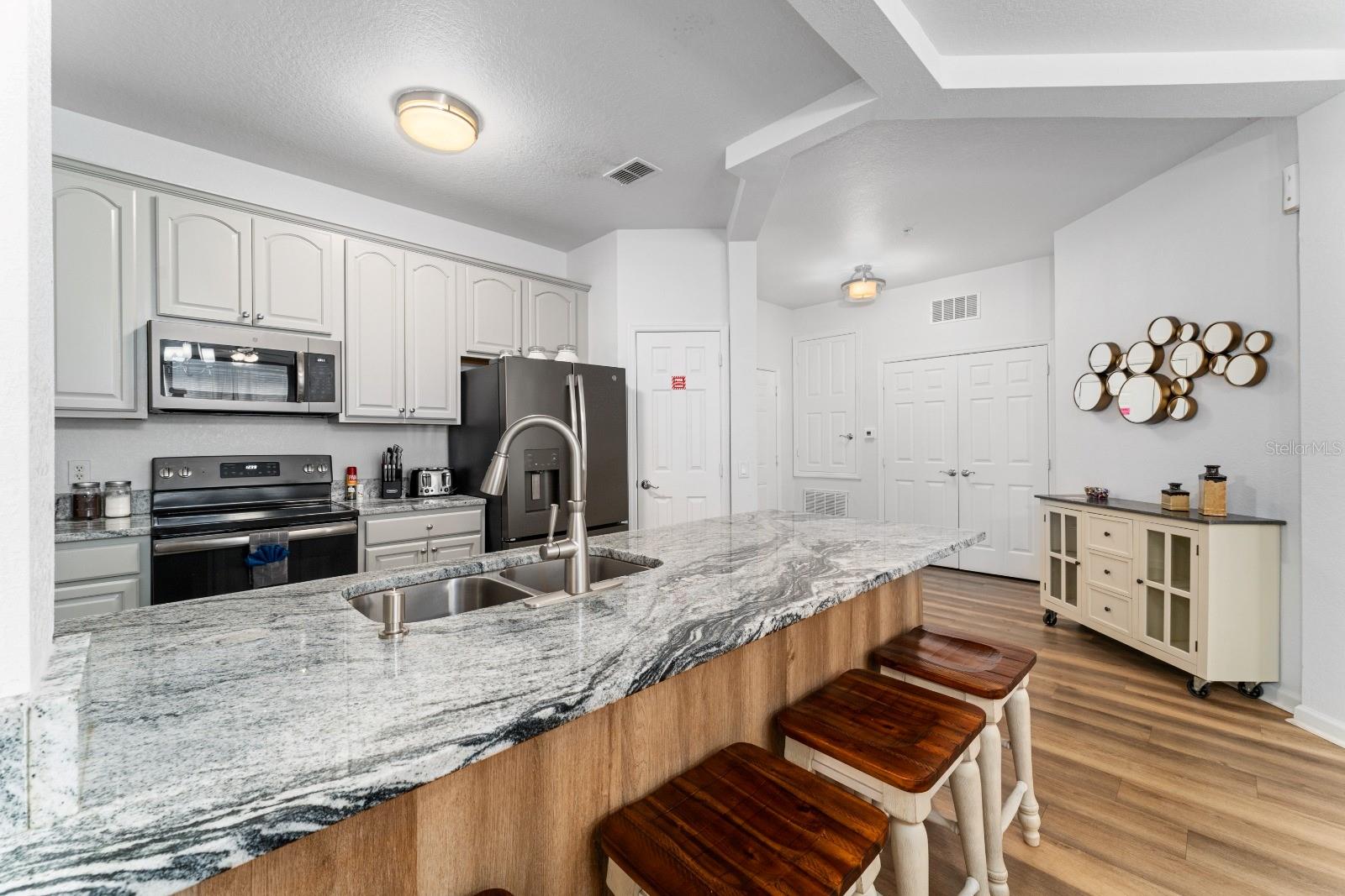 Image 9 of 49 For 4802 Cayview Avenue 30914