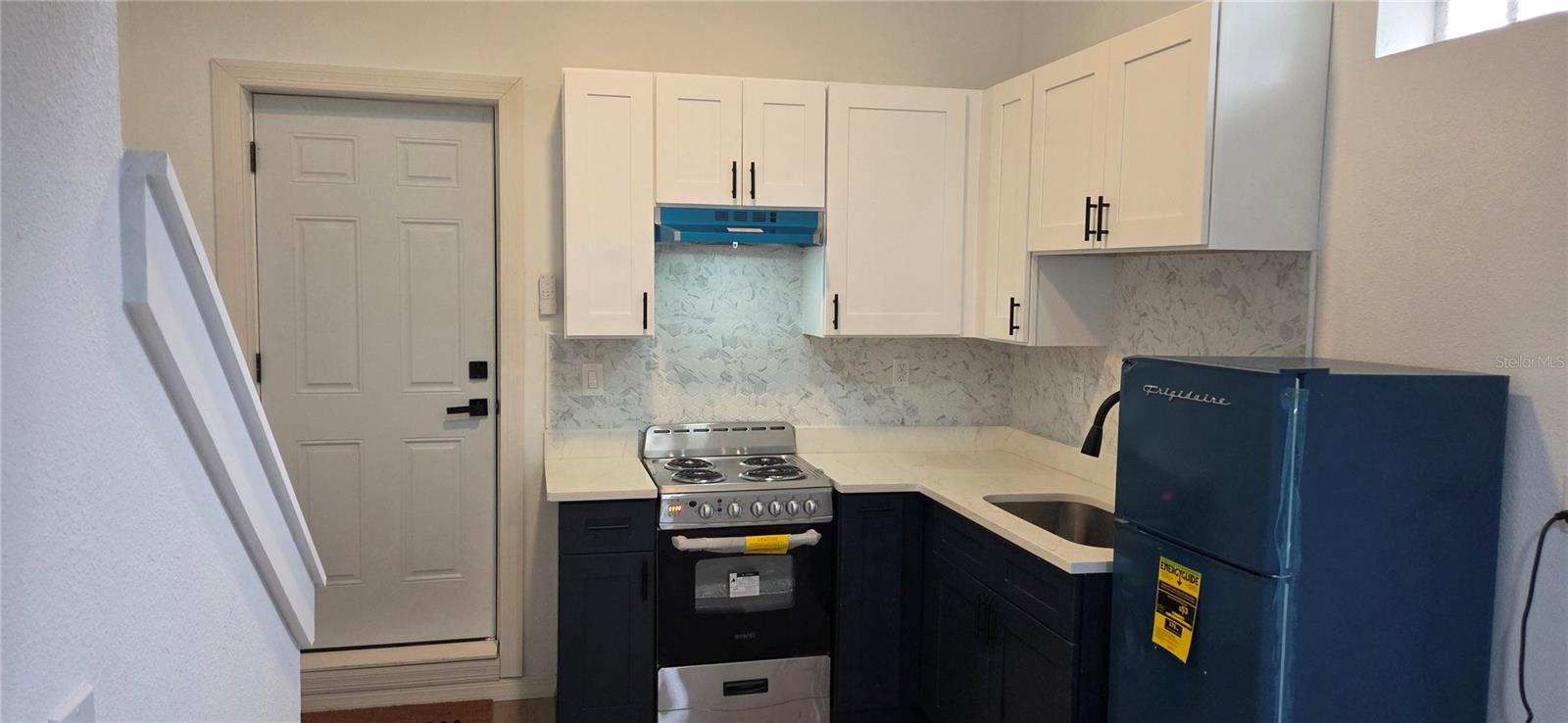 Image 56 of 80 For 1152 9th Street