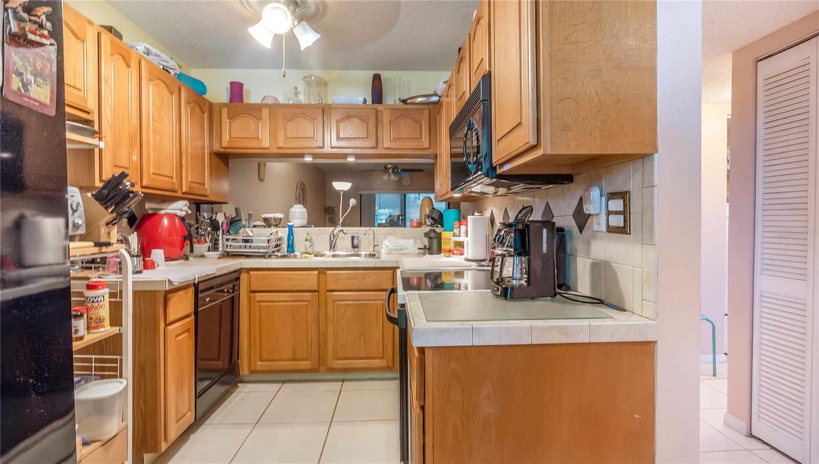 Image 10 of 26 For 9563 Mcnab Road 206