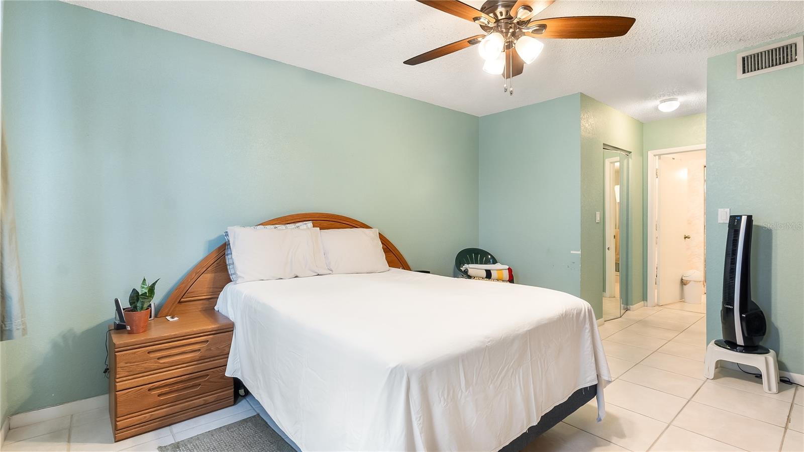 Image 16 of 26 For 9563 Mcnab Road 206