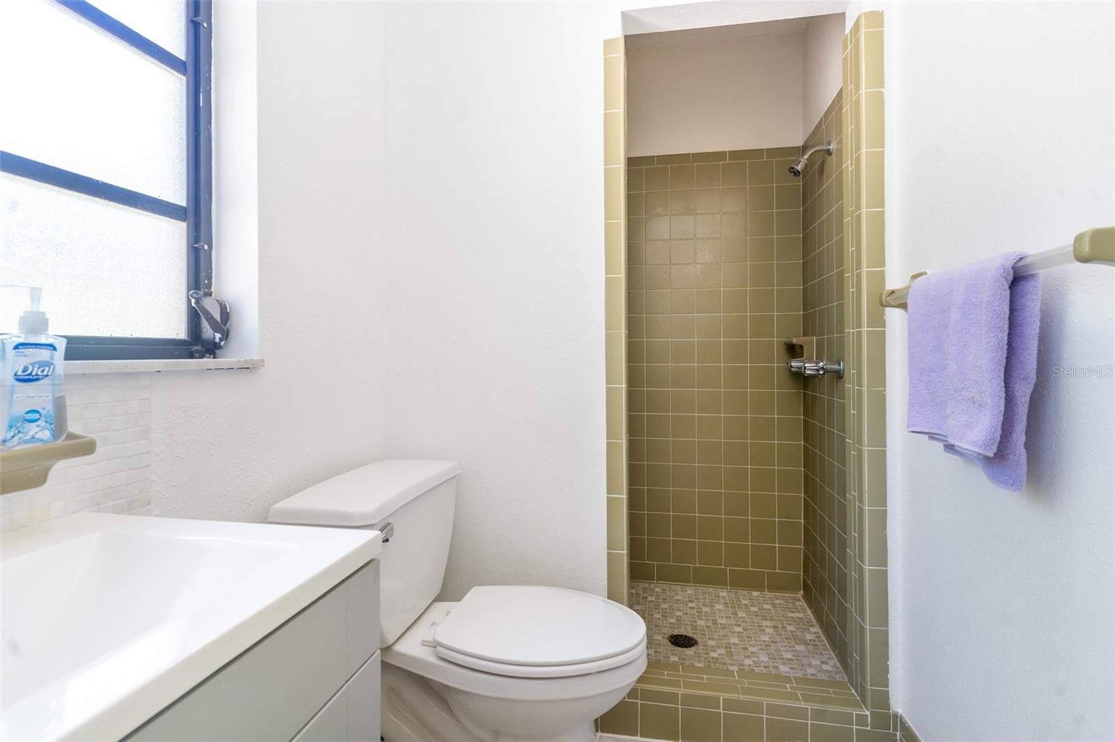 Image 33 of 56 For 310 35th Street