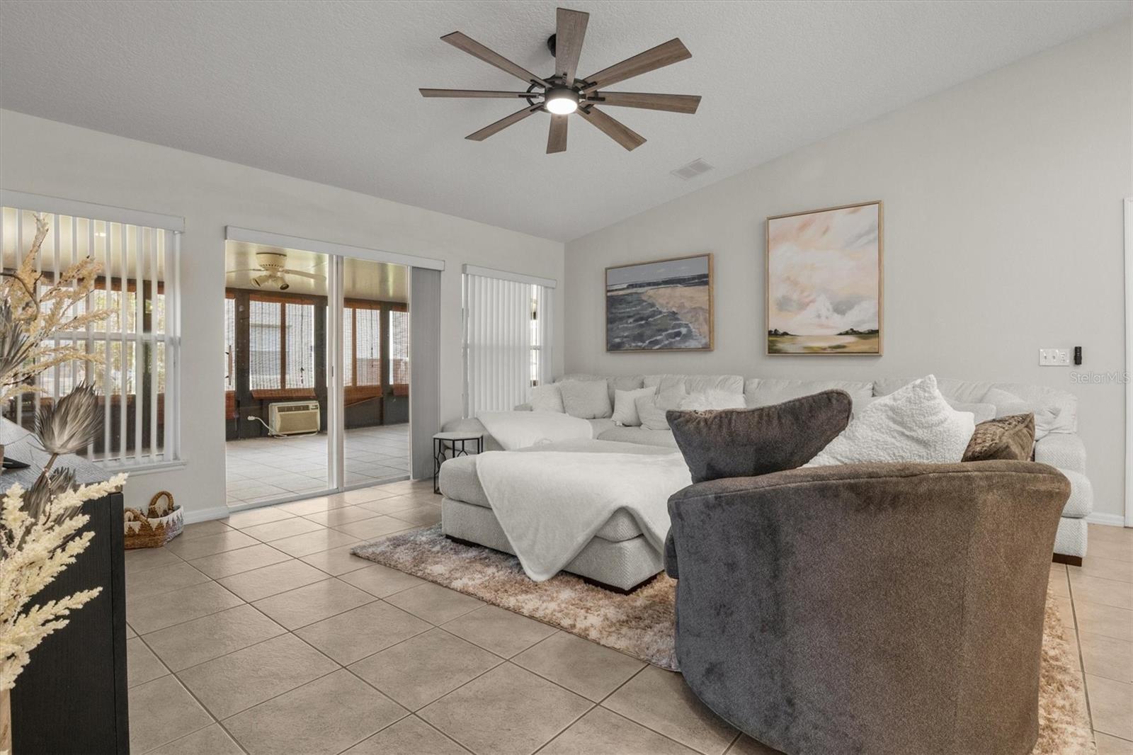 Image 16 of 34 For 1028 Grand Reserve Drive