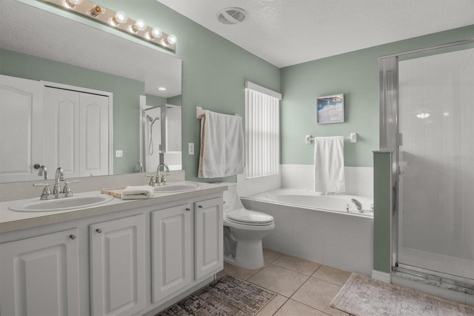 Image 21 of 34 For 1028 Grand Reserve Drive