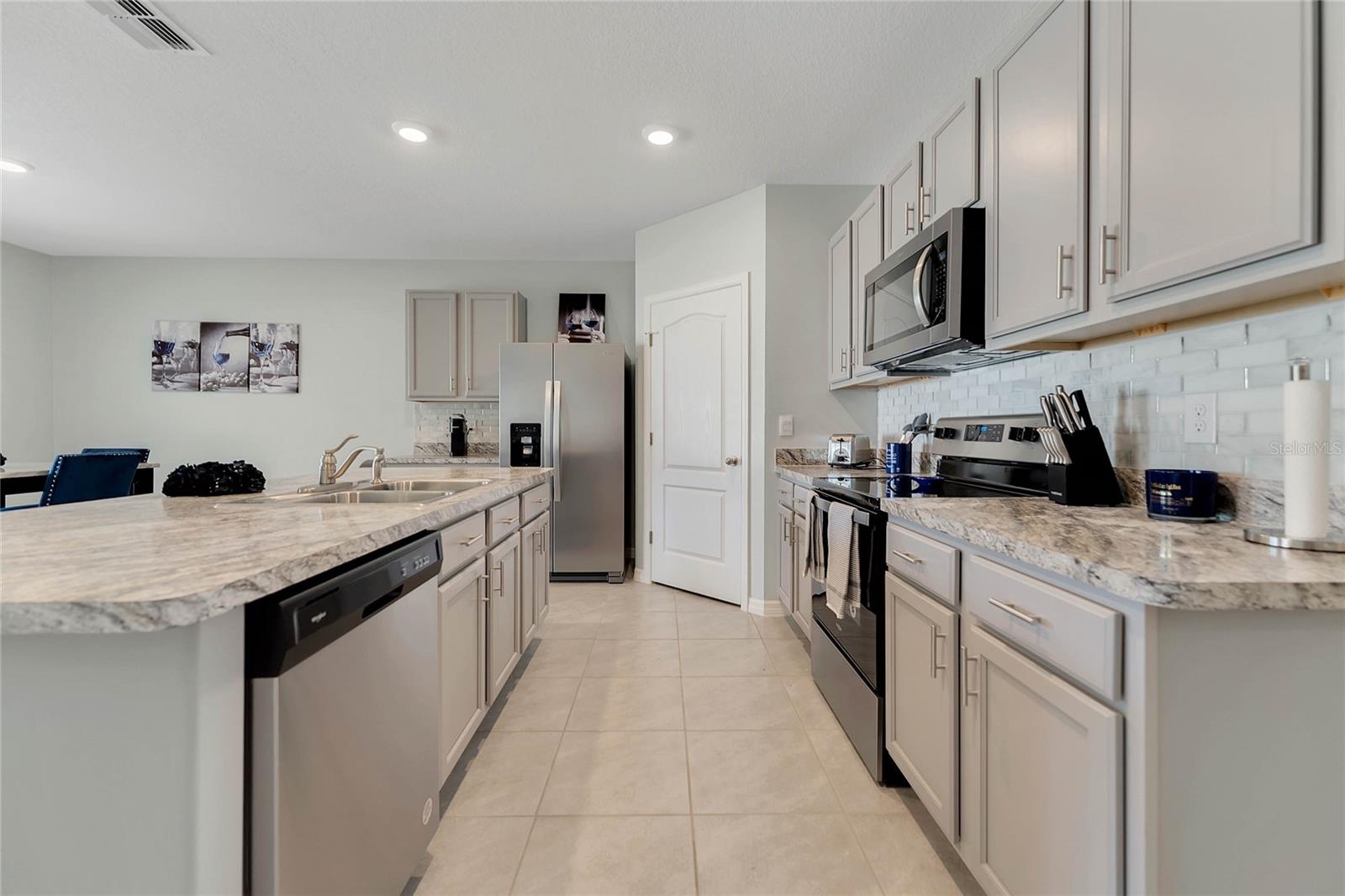 Image 21 of 53 For 511 Auburn Grove Terrace