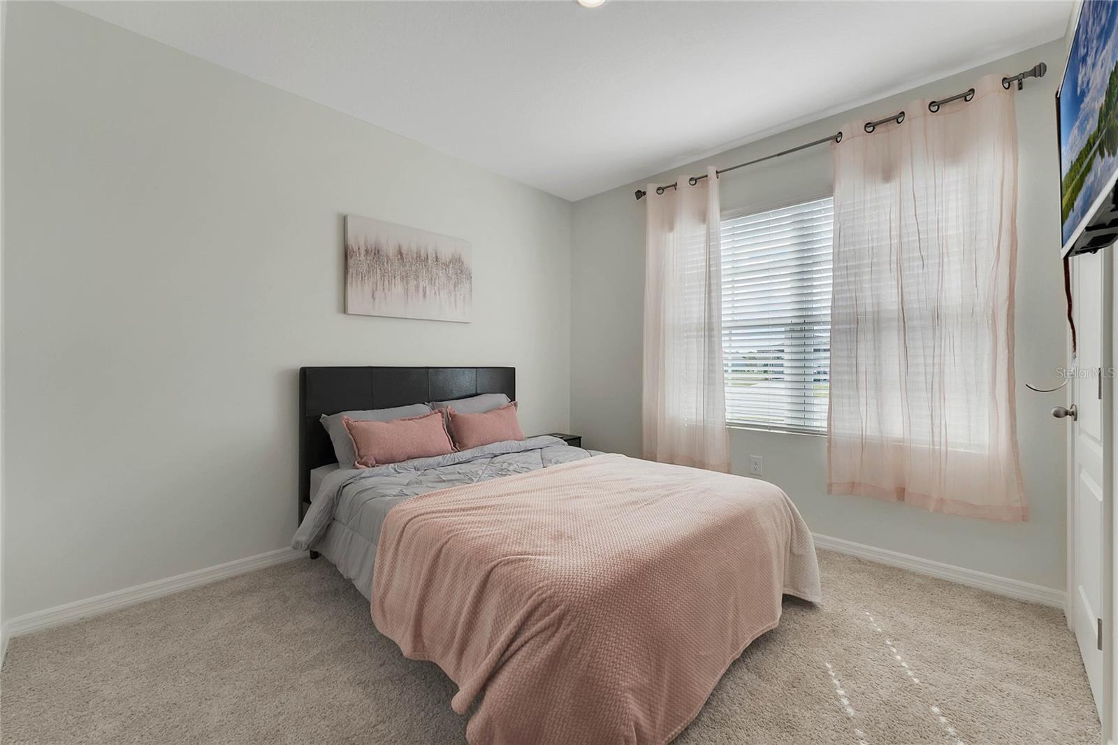 Image 6 of 53 For 511 Auburn Grove Terrace