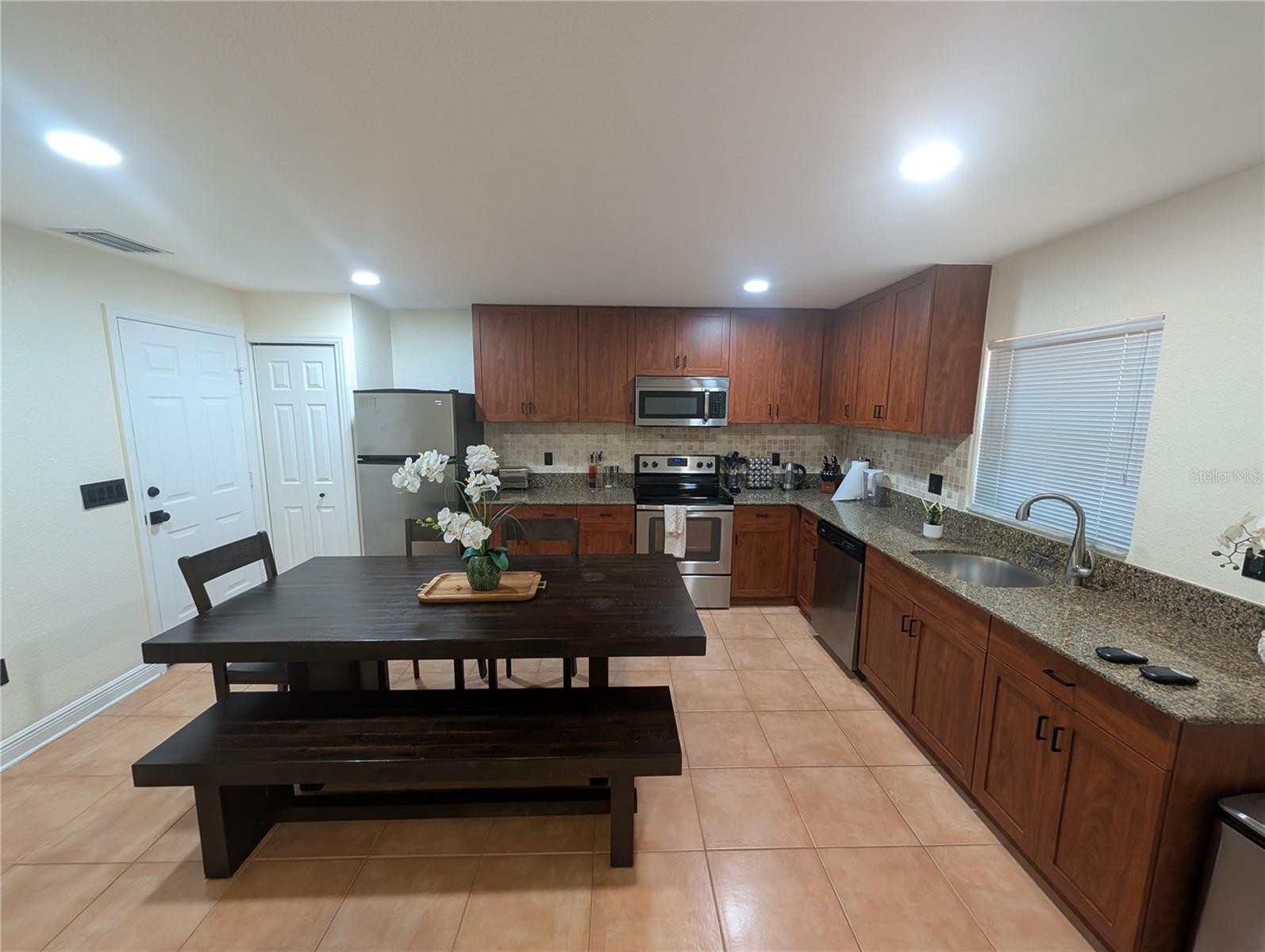 Image 12 of 37 For 7306 West Shore Boulevard