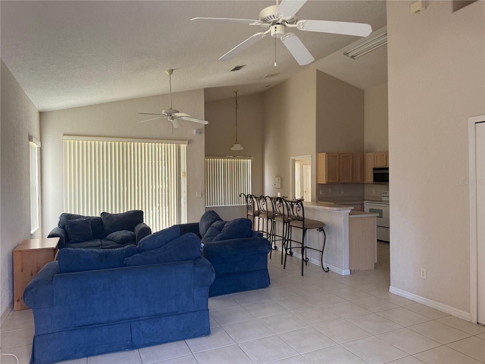 Image 4 of 17 For 525 Corvina Drive