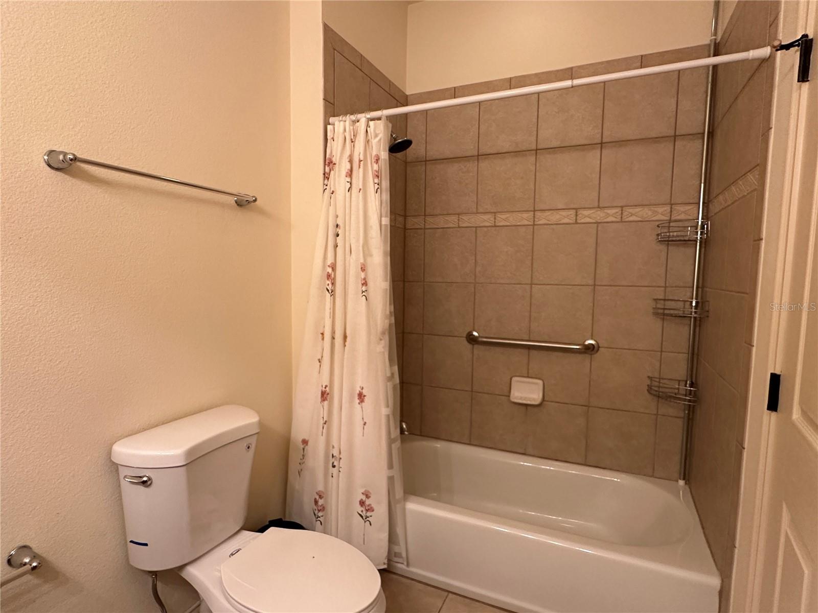 Image 13 of 18 For 2562 Bella Vista Drive