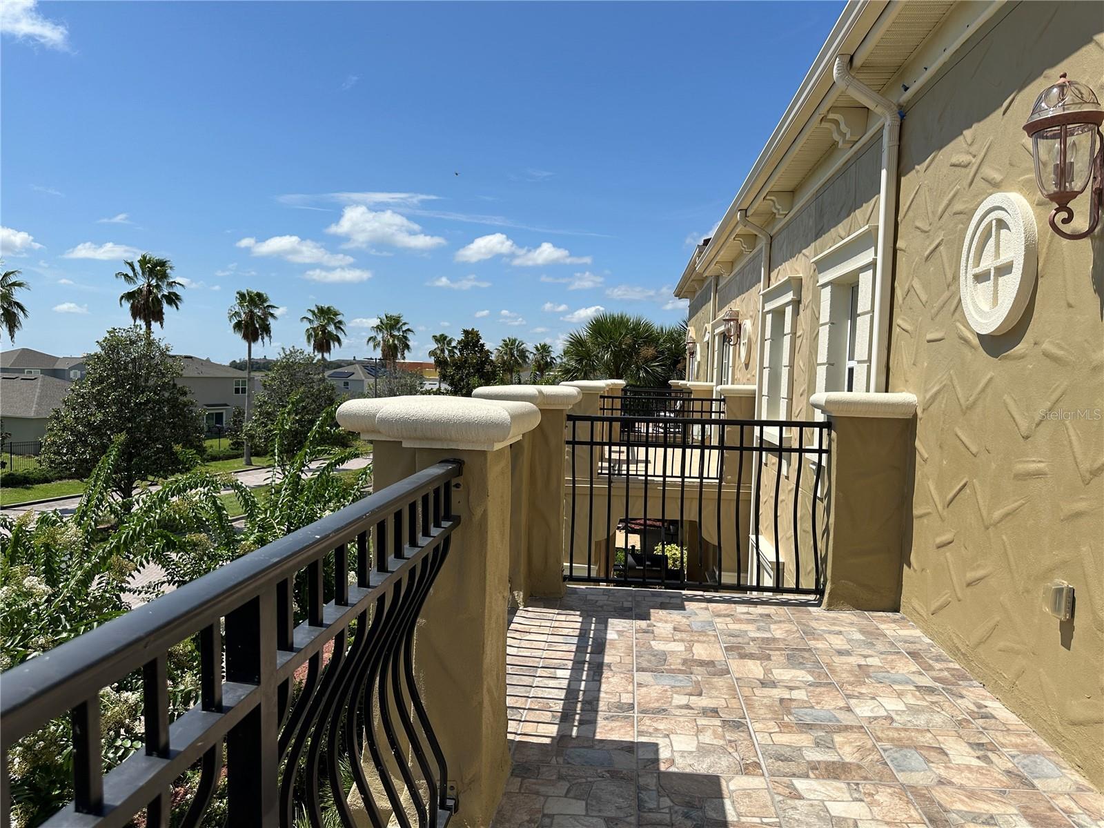 Image 15 of 18 For 2562 Bella Vista Drive