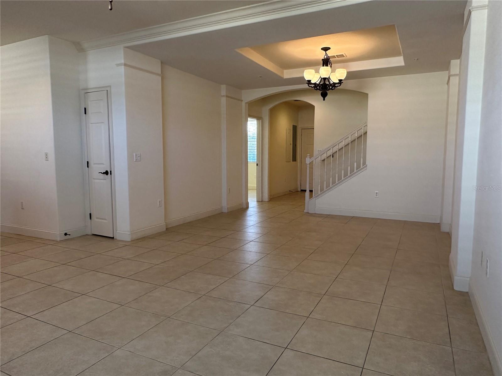 Image 6 of 18 For 2562 Bella Vista Drive