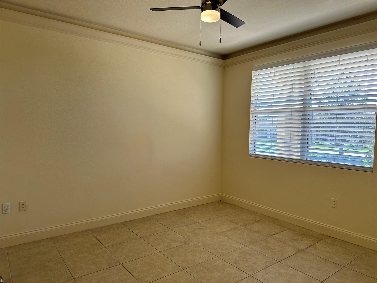 Image 9 of 18 For 2562 Bella Vista Drive