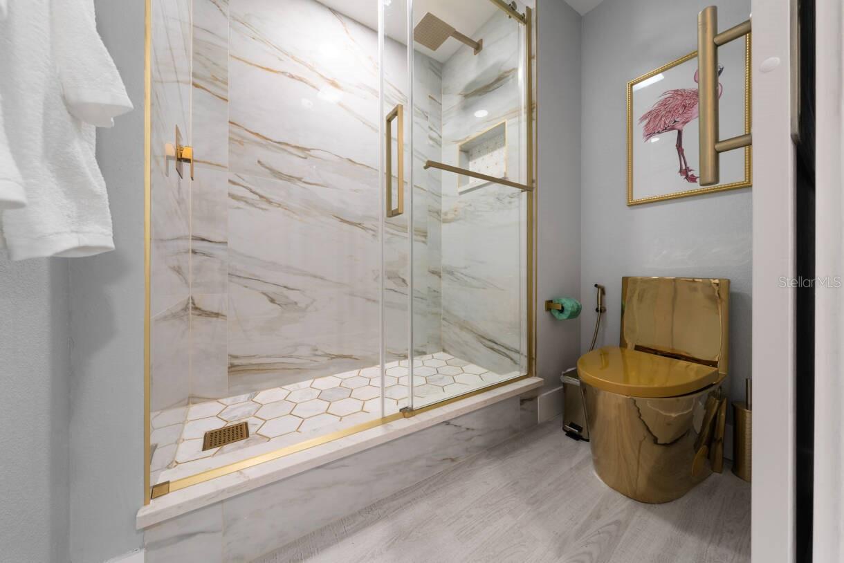 Image 21 of 39 For 7601 Canada Avenue 614