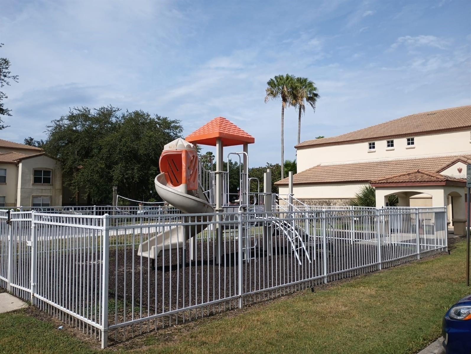 Image 8 of 15 For 826 Camargo Way 310
