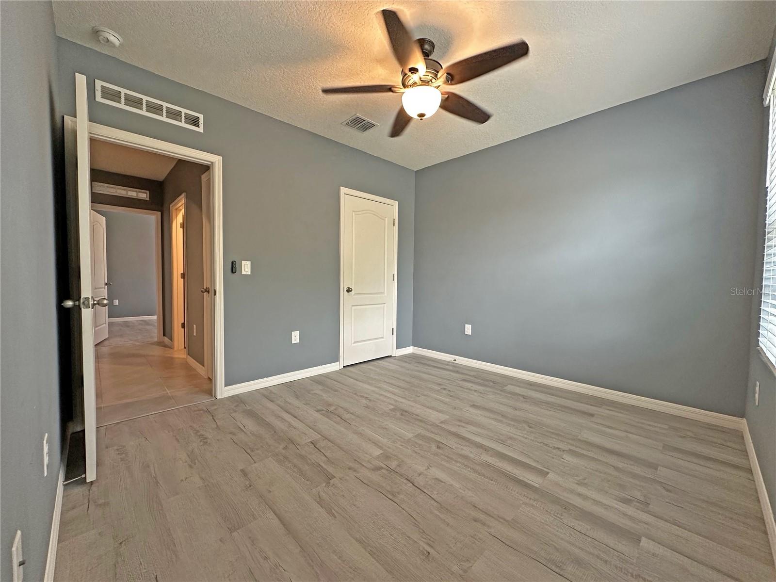 Image 15 of 20 For 907 Big Bend Avenue