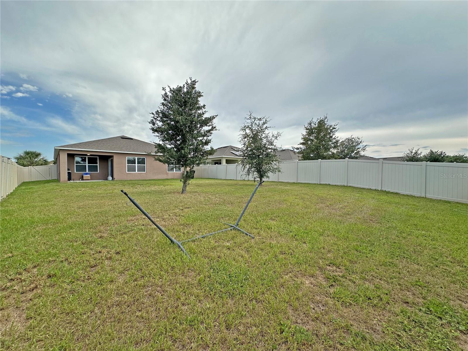 Image 17 of 20 For 907 Big Bend Avenue