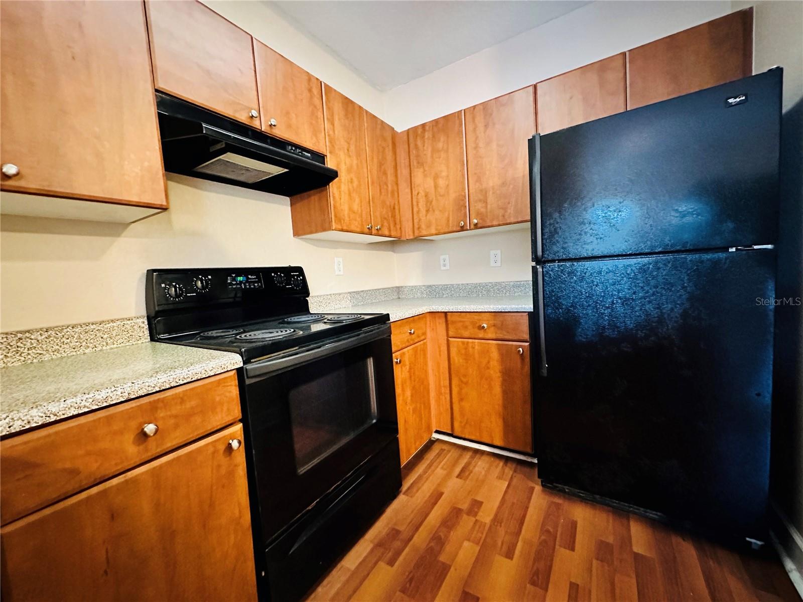 Image 14 of 19 For 206 South Street 3064