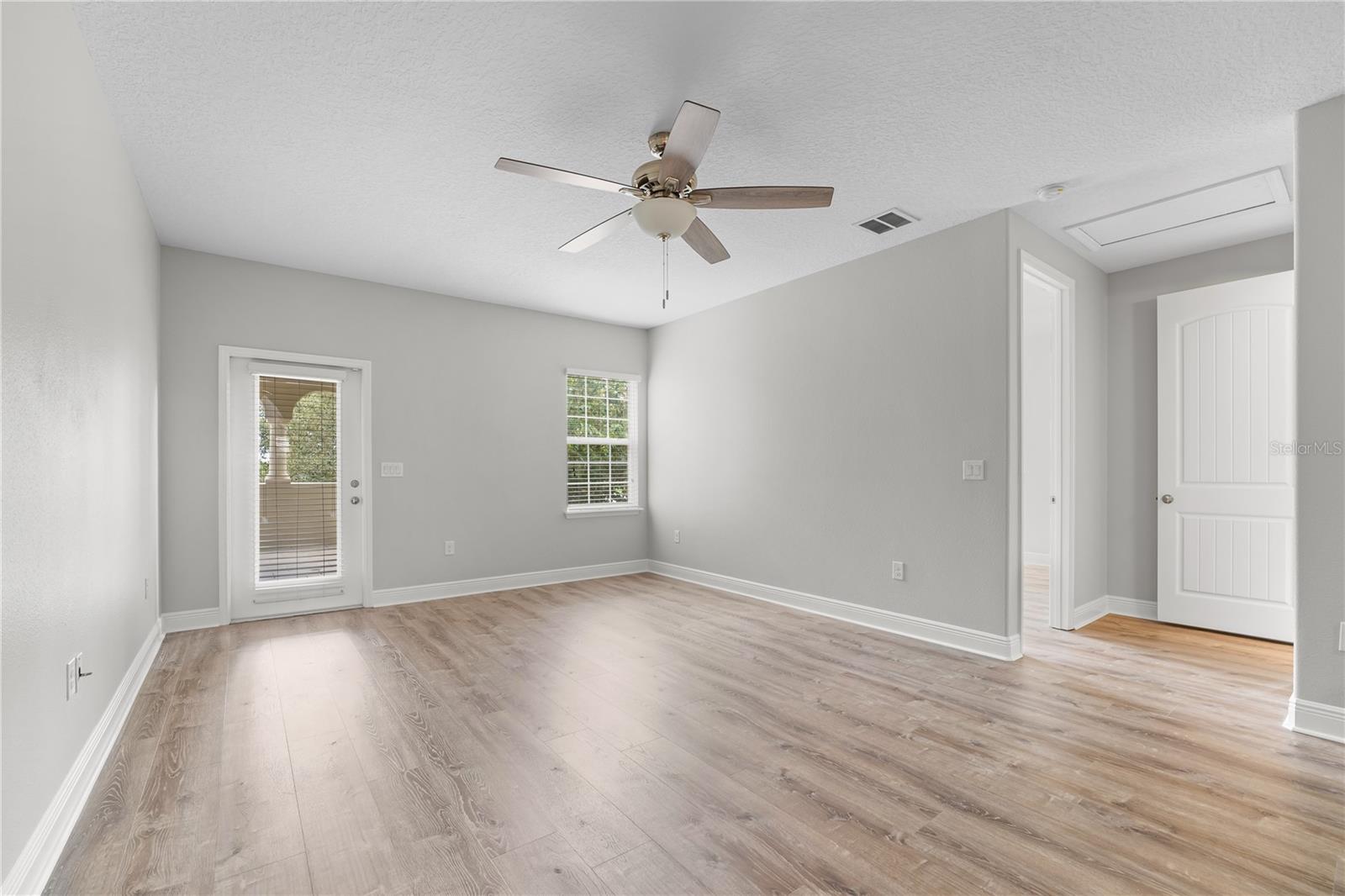 Image 27 of 64 For 7930 Summerlake Pointe Boulevard