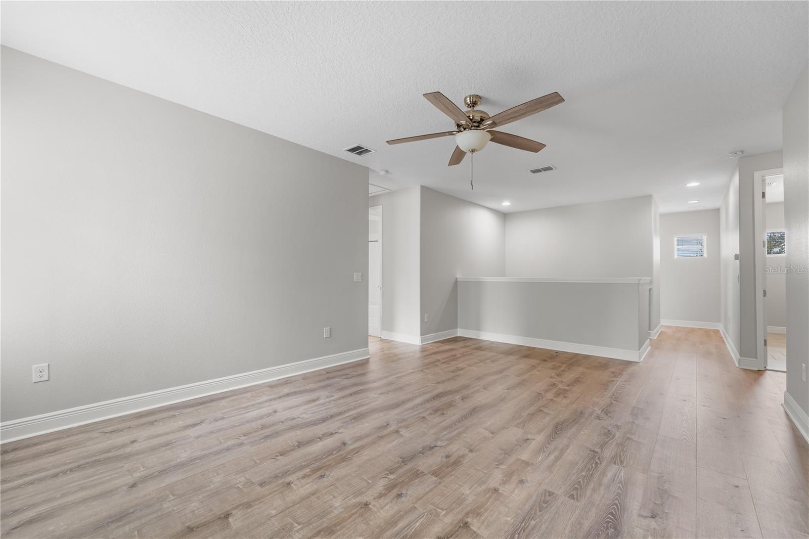 Image 28 of 64 For 7930 Summerlake Pointe Boulevard