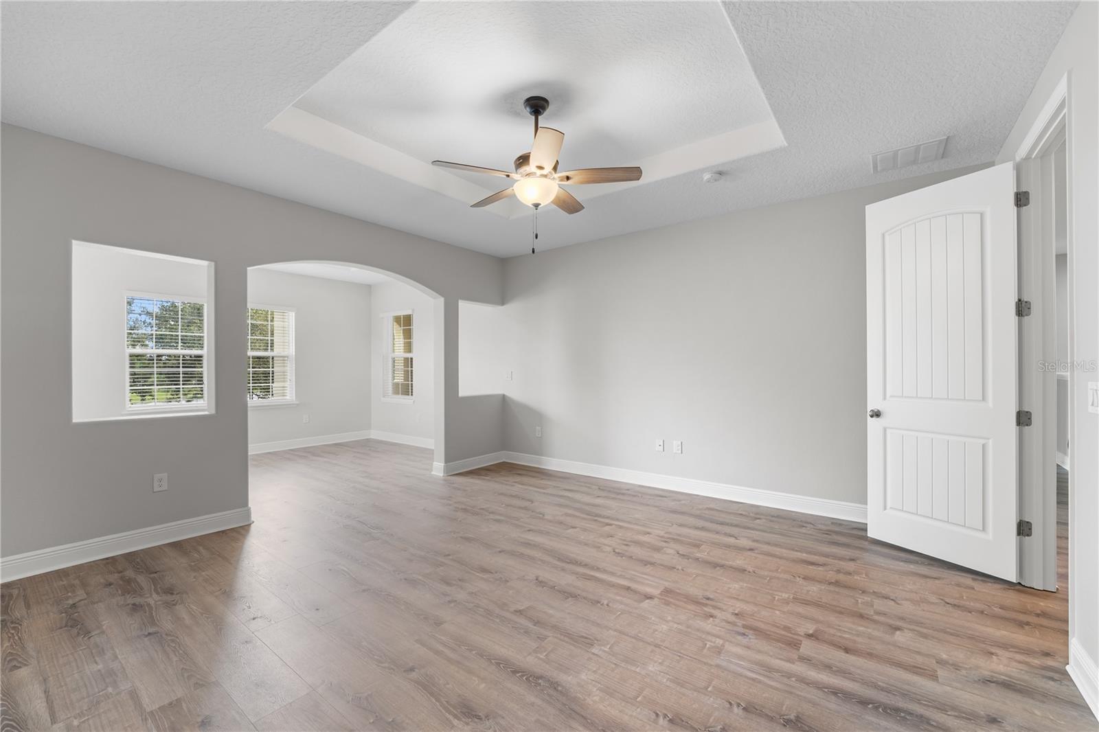 Image 33 of 64 For 7930 Summerlake Pointe Boulevard