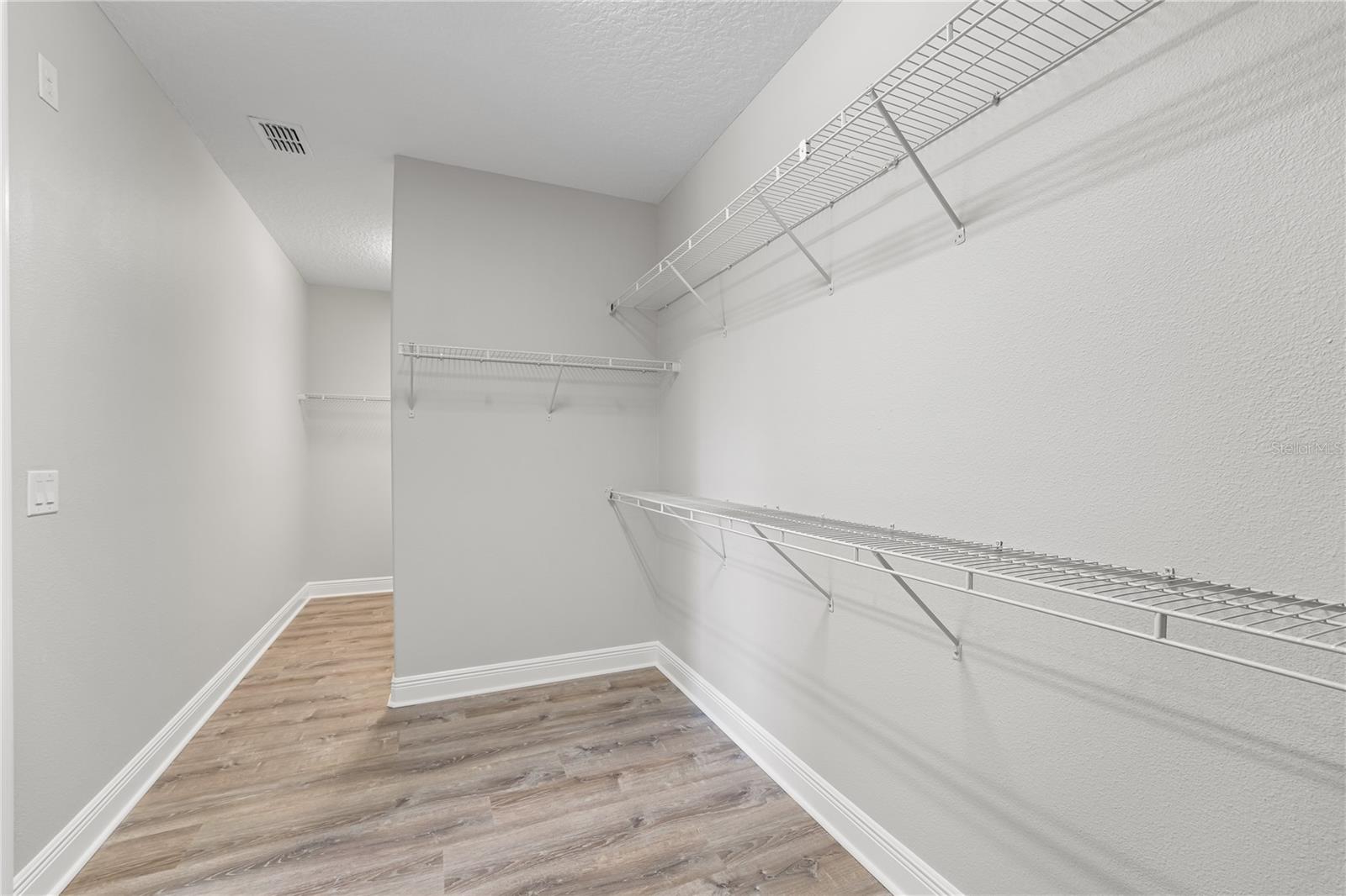 Image 36 of 64 For 7930 Summerlake Pointe Boulevard
