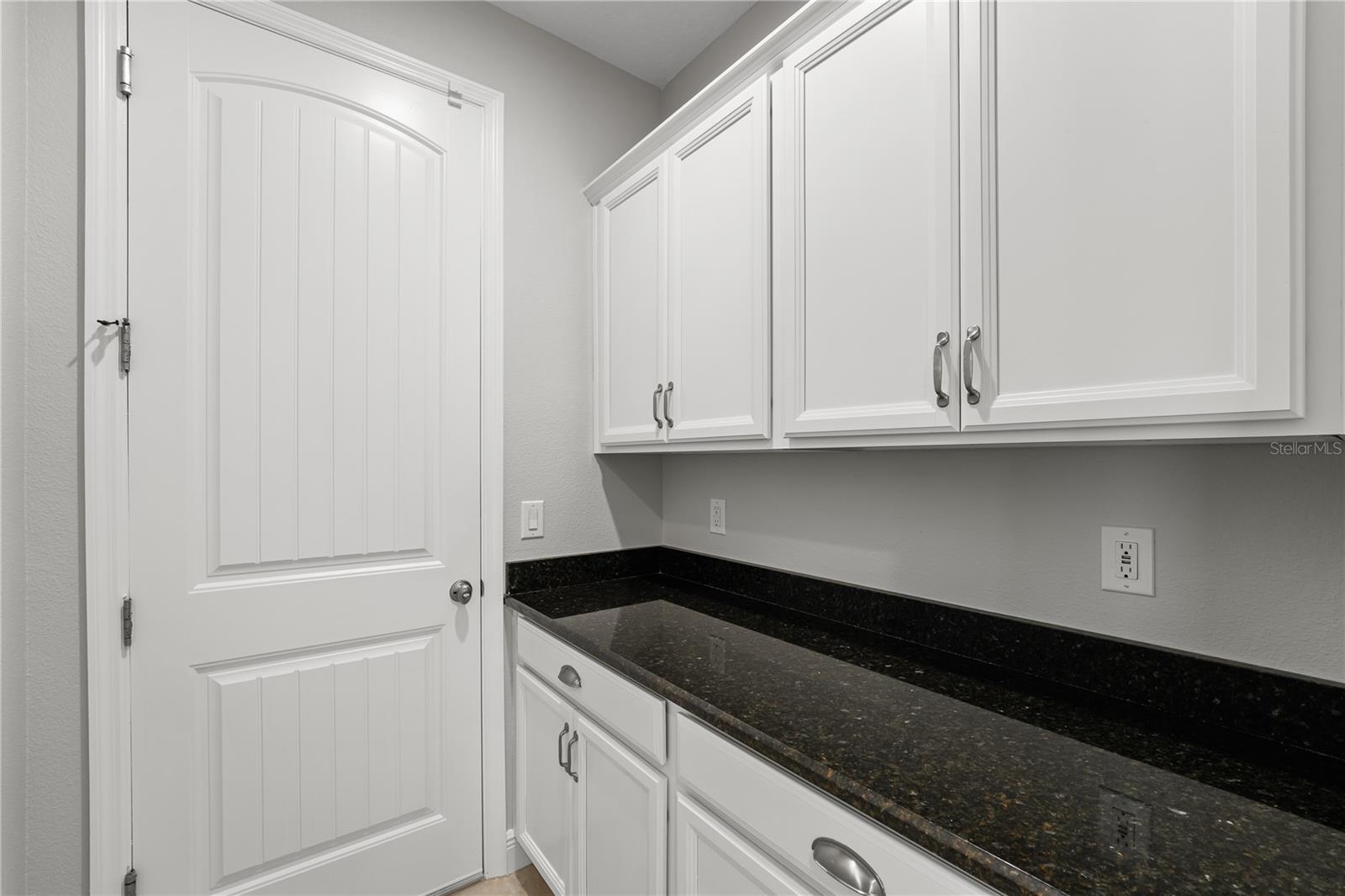 Image 45 of 64 For 7930 Summerlake Pointe Boulevard