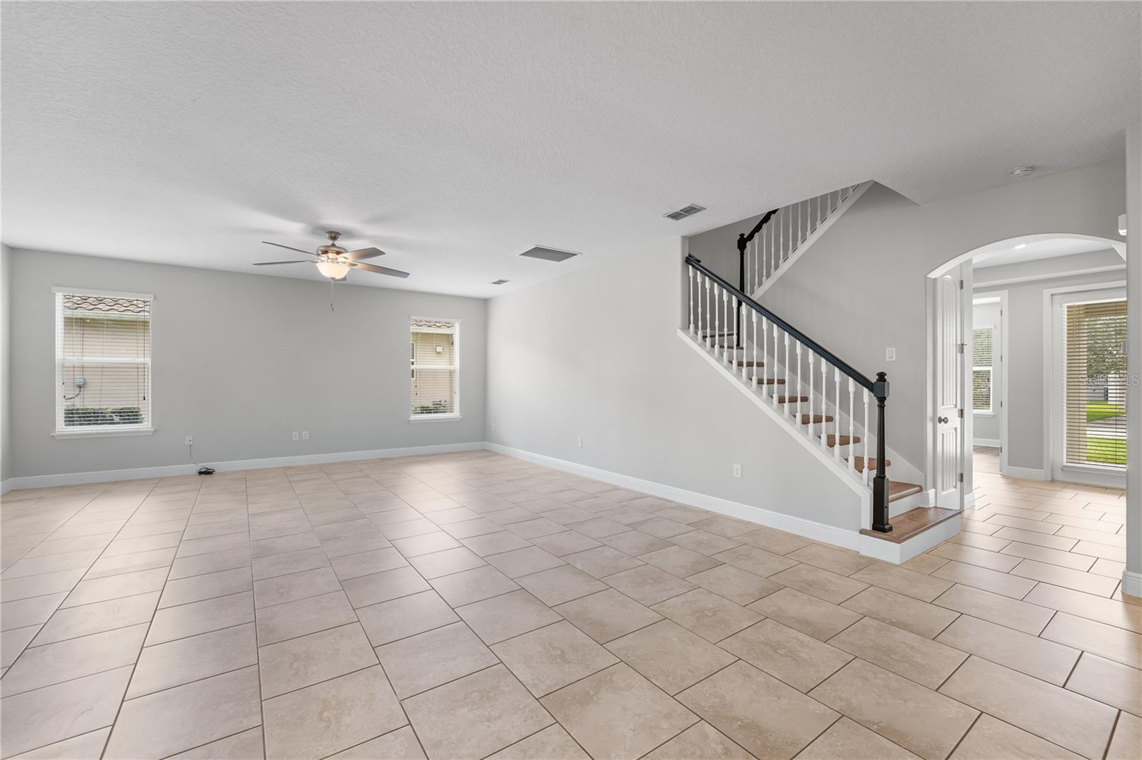 Image 5 of 64 For 7930 Summerlake Pointe Boulevard