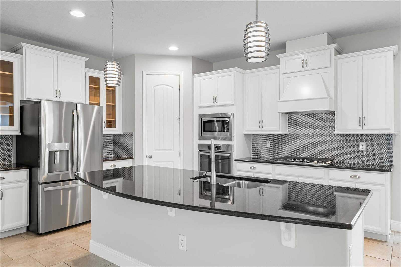 Image 7 of 64 For 7930 Summerlake Pointe Boulevard