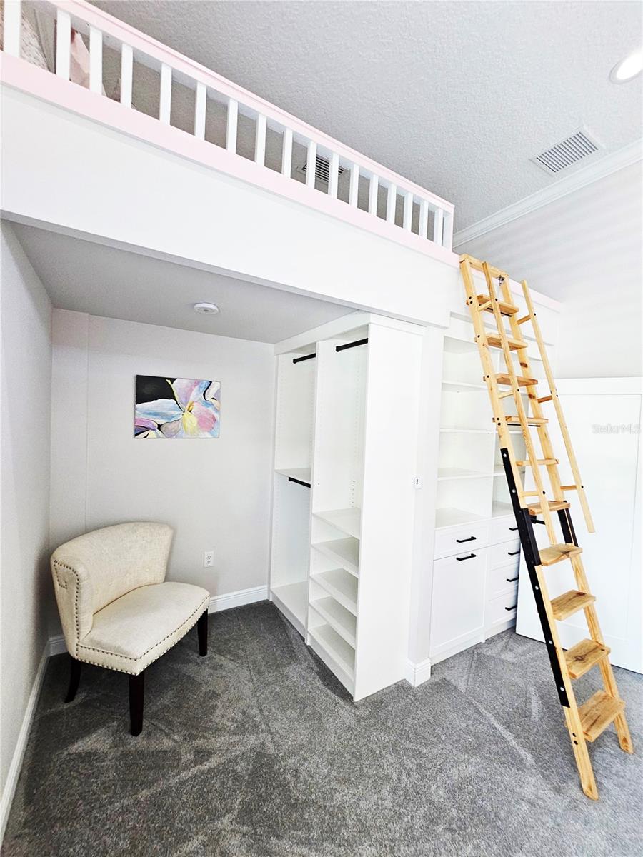 Image 33 of 49 For 2411 Nela Avenue