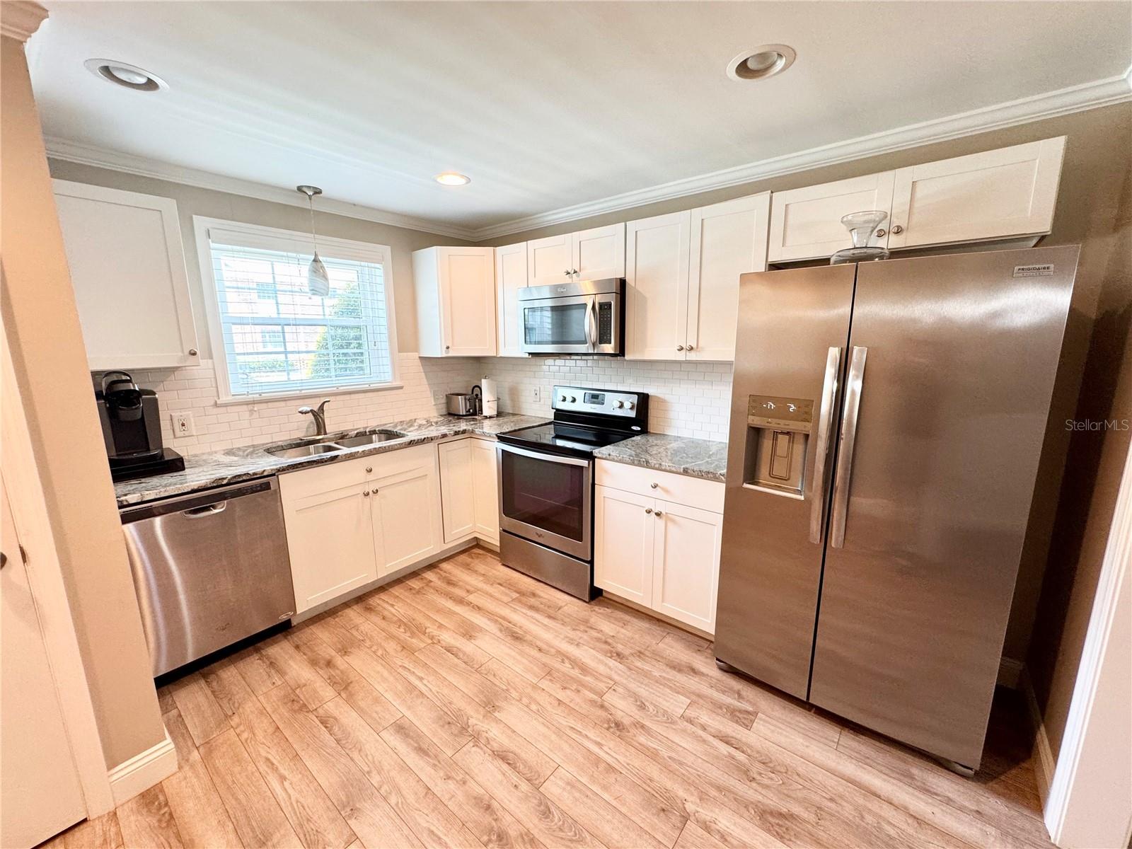 Image 4 of 14 For 4318 Lake Underhill Road 17 B