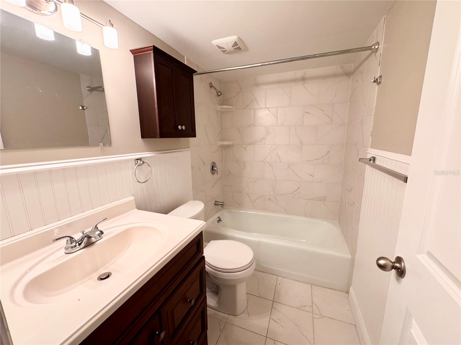 Image 7 of 14 For 4318 Lake Underhill Road 17 B