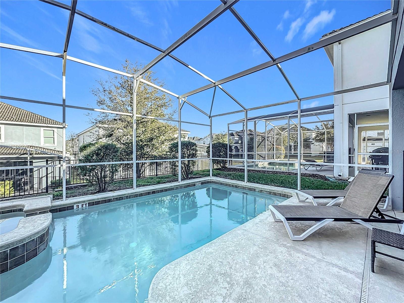 Image 11 of 100 For 1589 Flange Drive