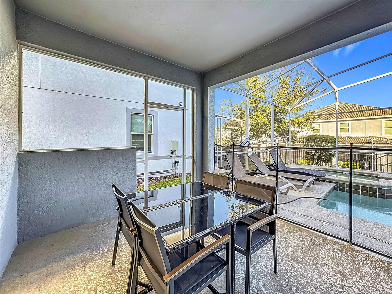 Image 12 of 100 For 1589 Flange Drive