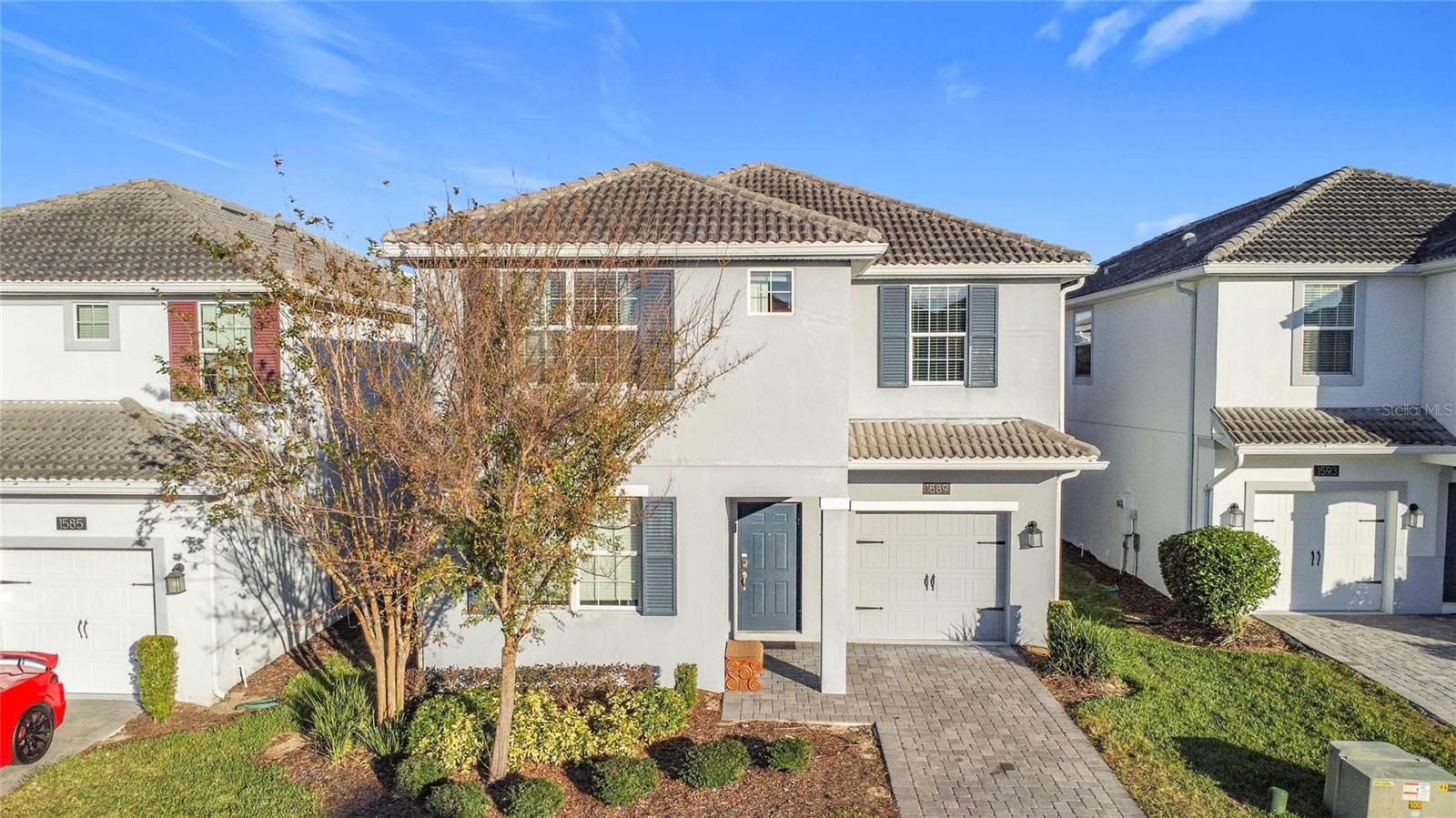 Image 2 of 100 For 1589 Flange Drive