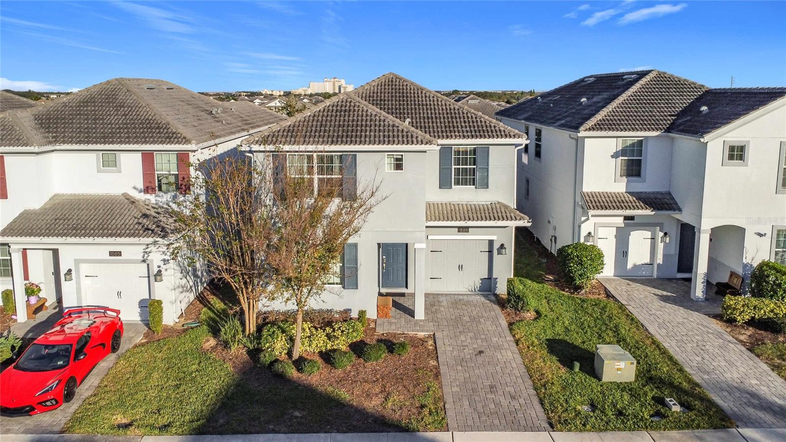 Image 3 of 100 For 1589 Flange Drive