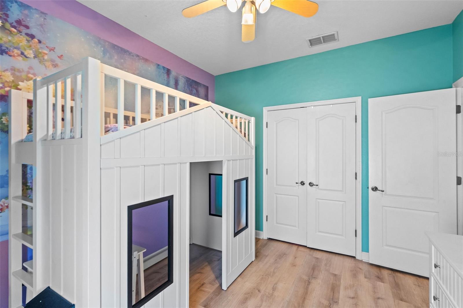 Image 20 of 51 For 907 Timber Isle Drive