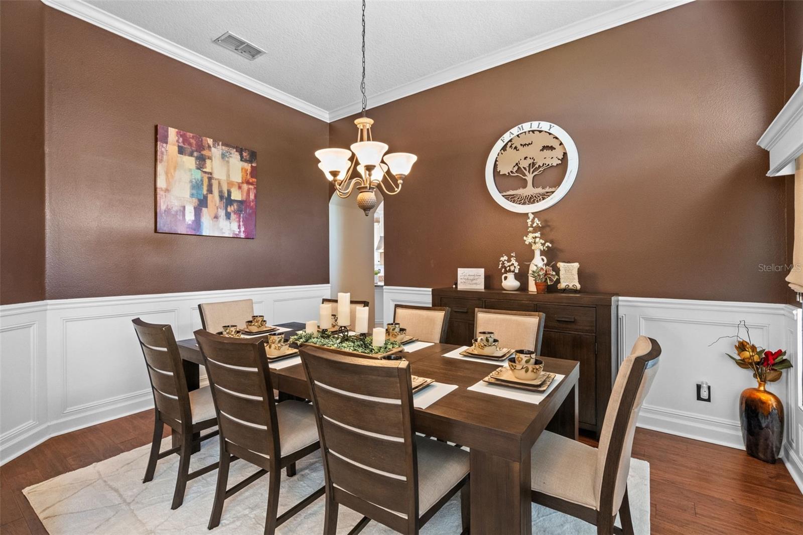 Image 9 of 51 For 907 Timber Isle Drive