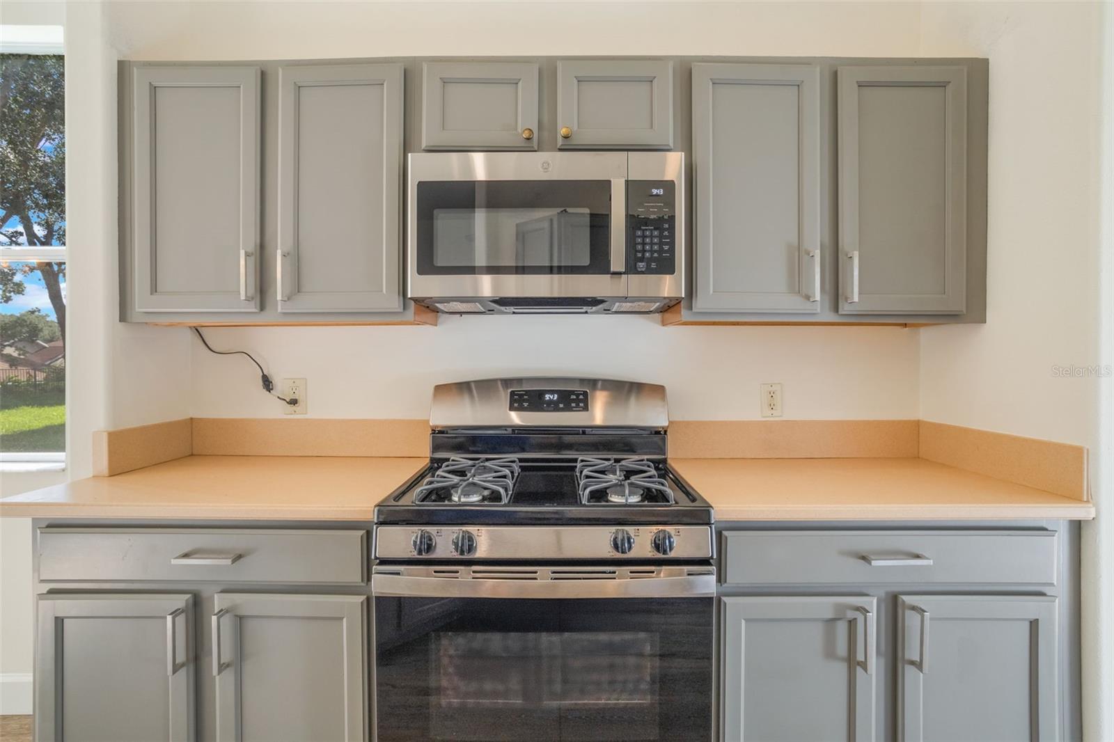 Image 9 of 50 For 103 Crescent Moon Drive