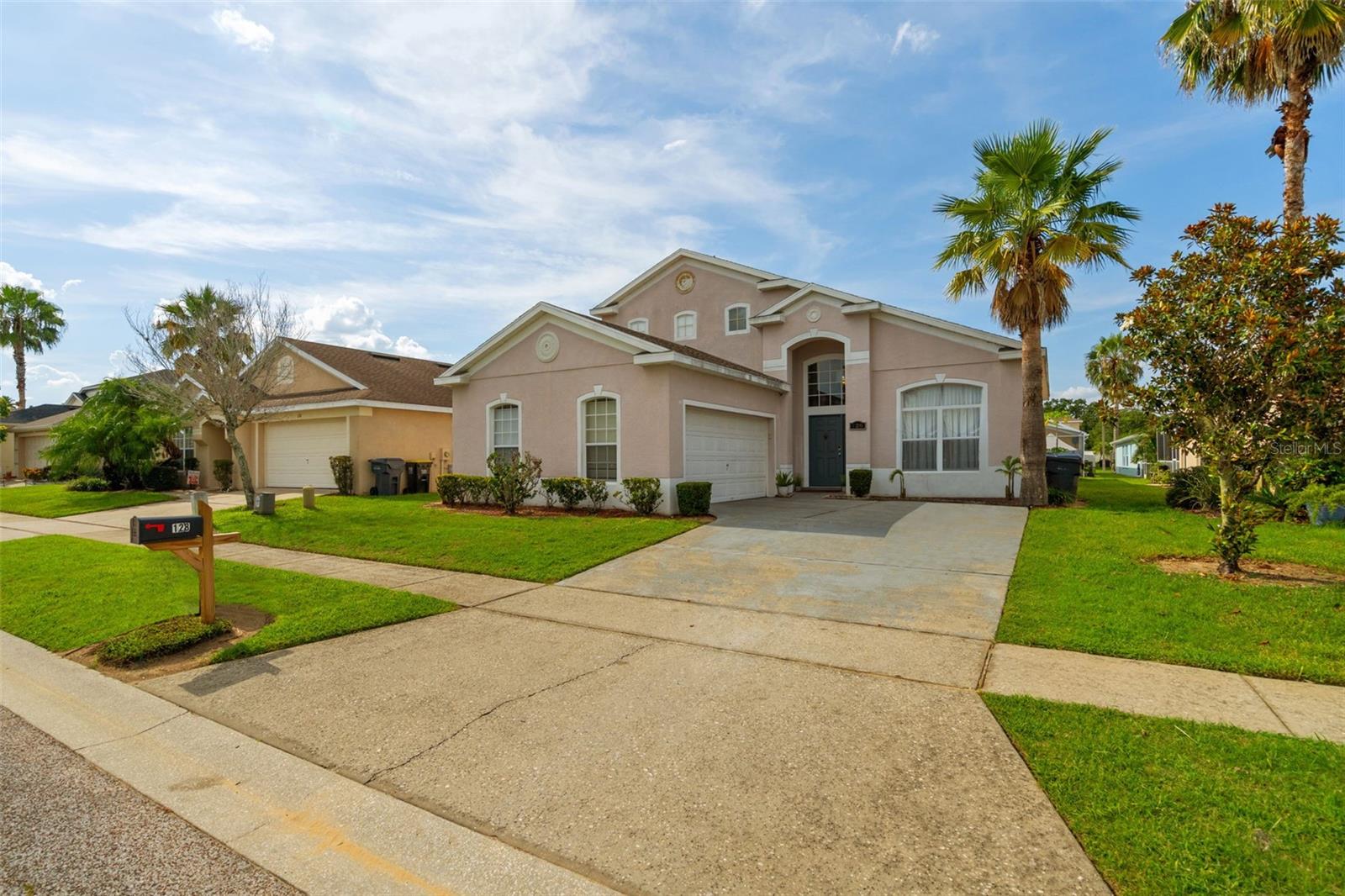 Image 2 of 39 For 128 Emeraldview Avenue