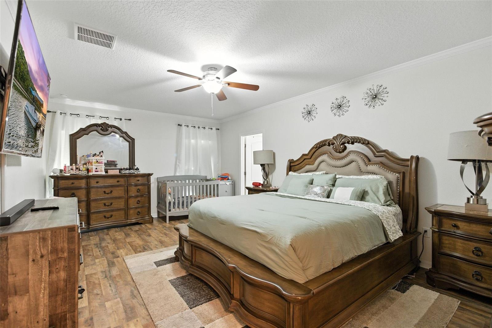Image 17 of 41 For 4775 Grassy Knoll Drive