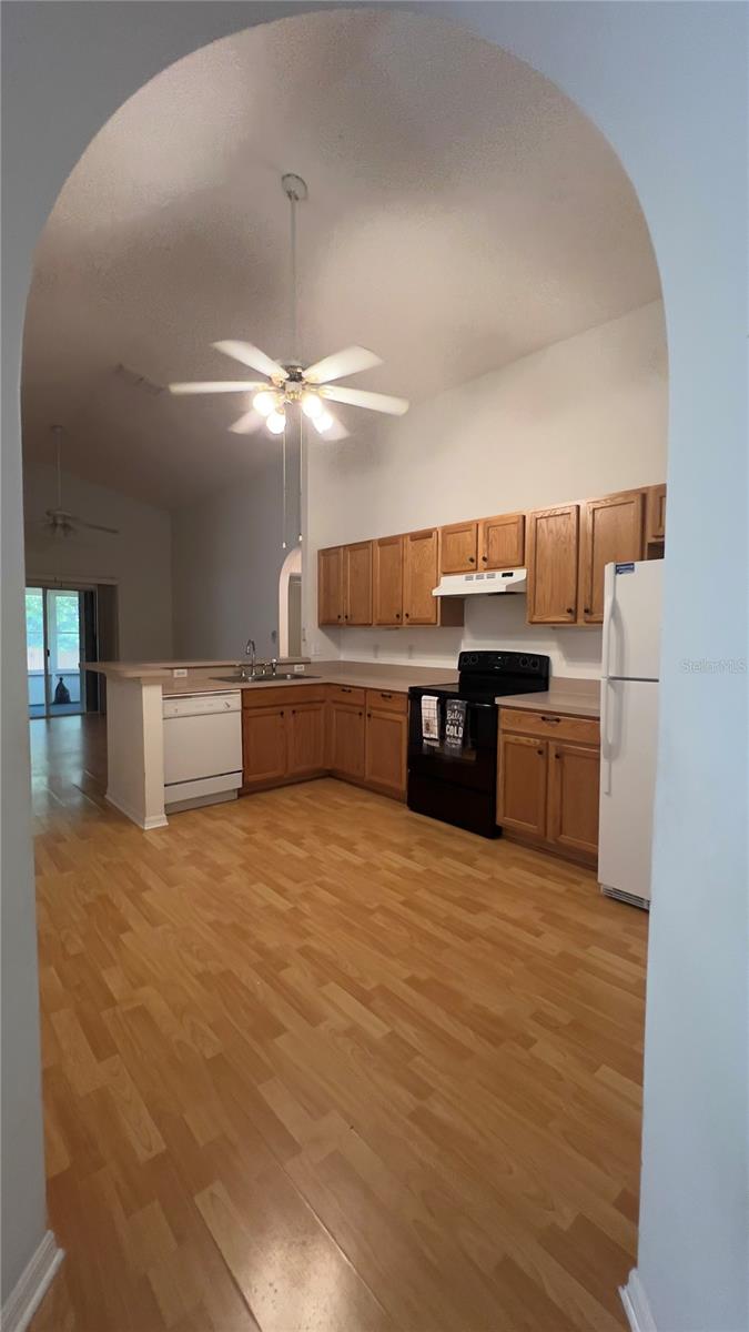 Image 4 of 13 For 1025 Lejay Street