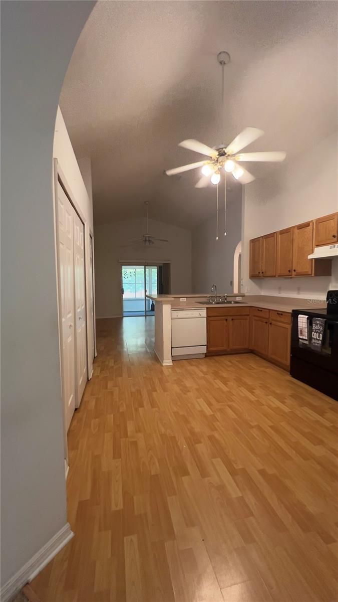 Image 5 of 13 For 1025 Lejay Street