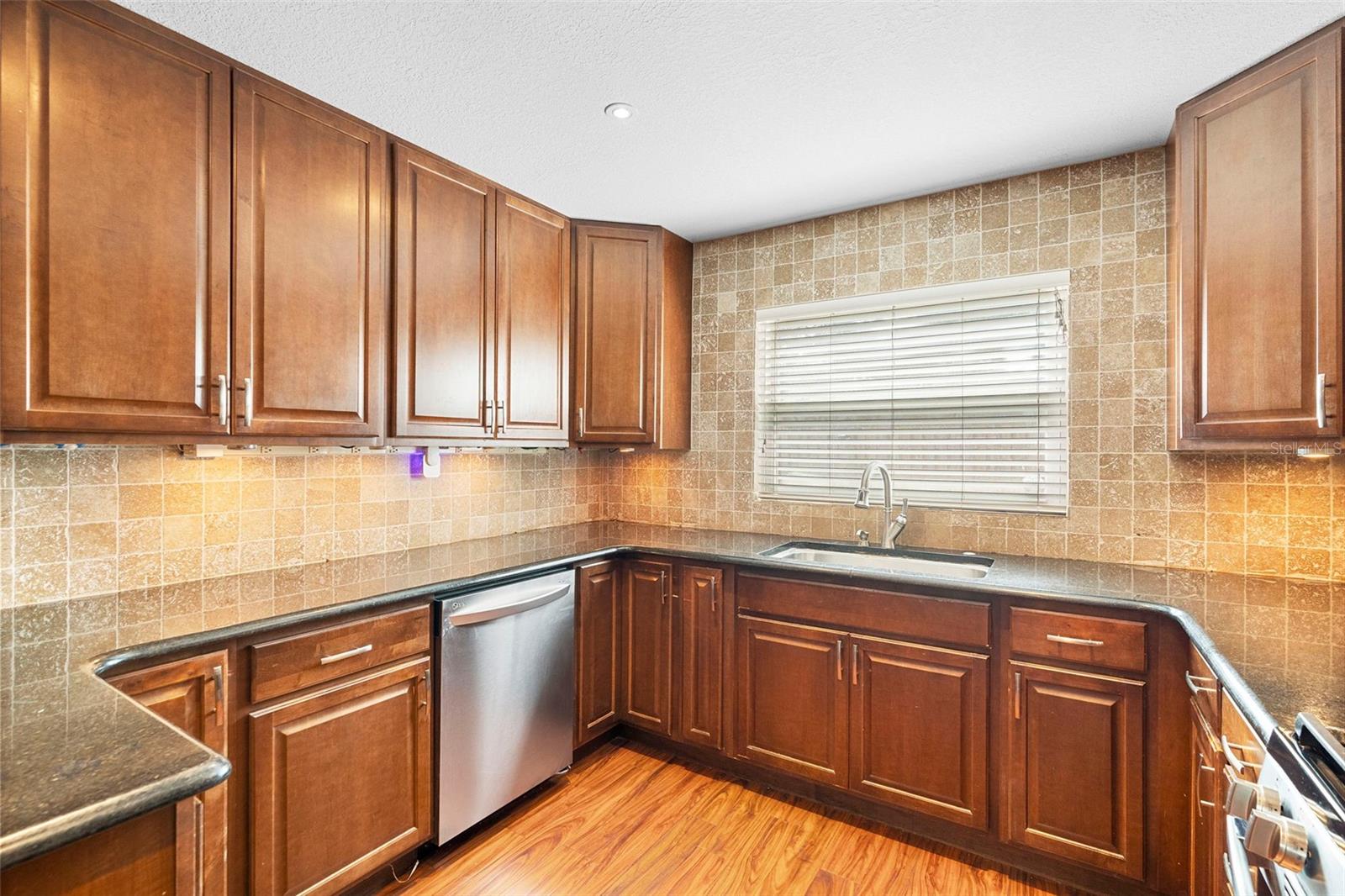 Image 10 of 31 For 8801 El Prado