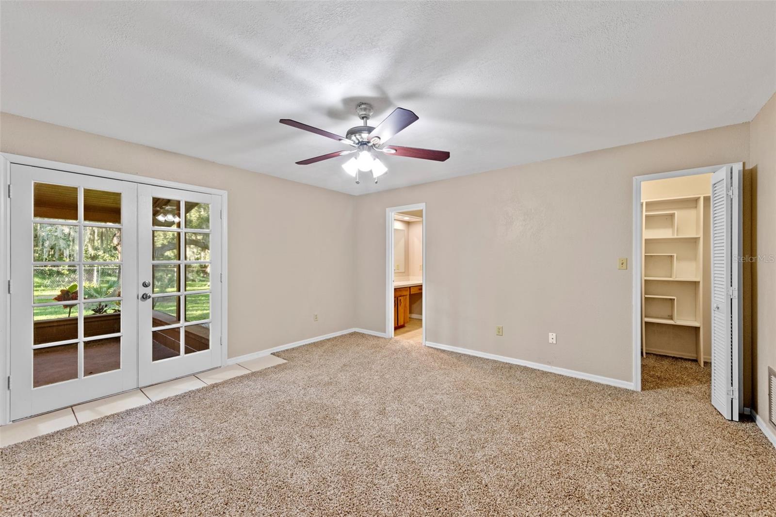 Image 11 of 22 For 525 Garden Heights Drive